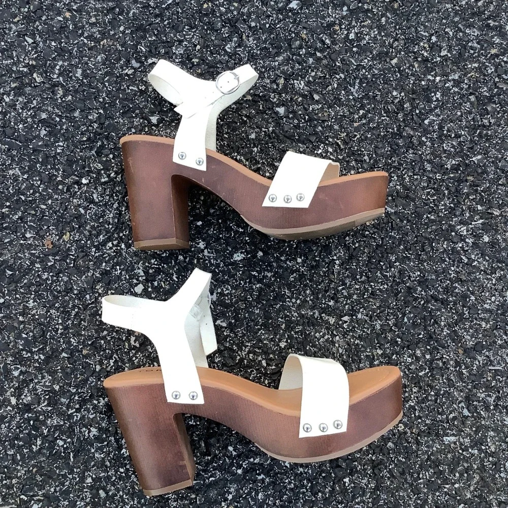 Torrid White Double Strap Wood Block Heel Platform Sandals Womens 8W 12712491